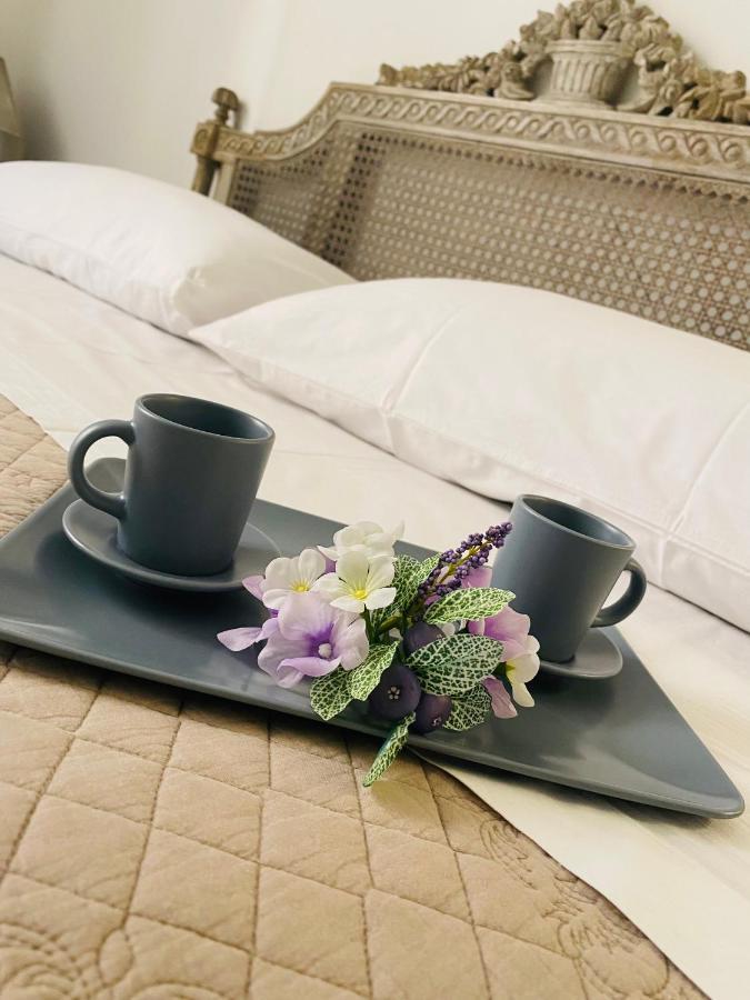 Violetta Maison, Elegante E Romantica A Salo' Apartman Kültér fotó
