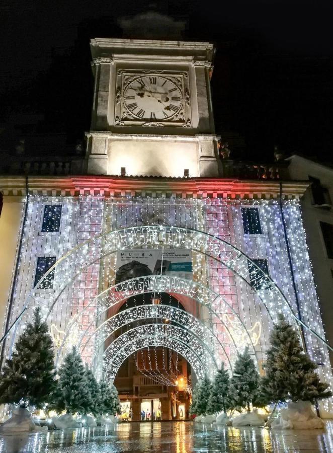 Violetta Maison, Elegante E Romantica A Salo' Apartman Kültér fotó