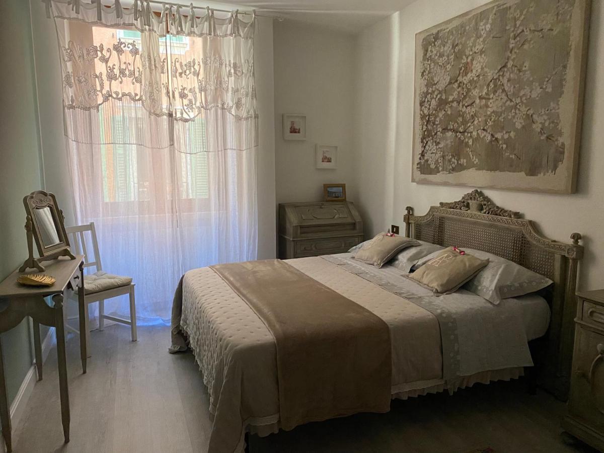 Violetta Maison, Elegante E Romantica A Salo' Apartman Kültér fotó