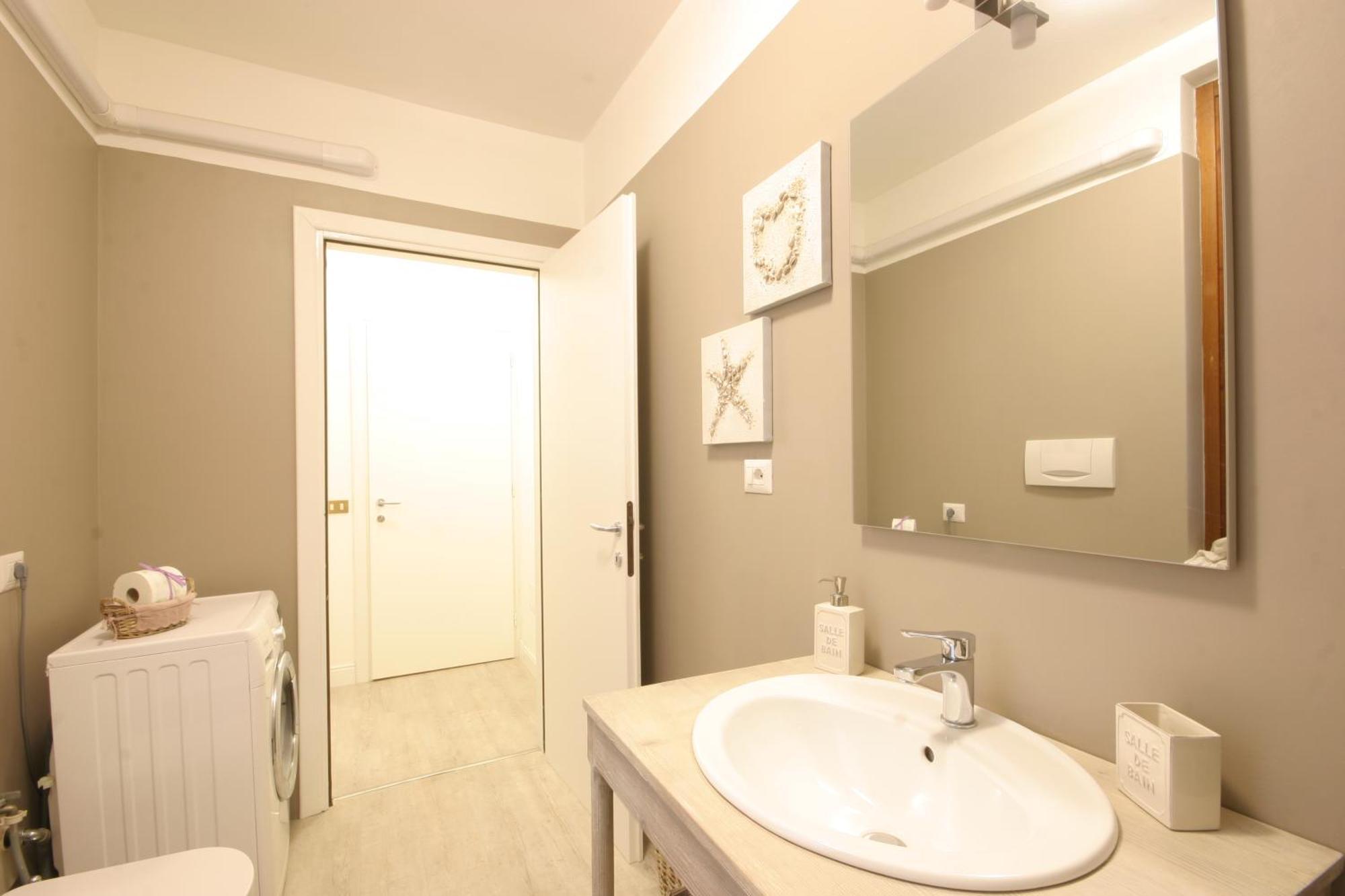 Violetta Maison, Elegante E Romantica A Salo' Apartman Kültér fotó
