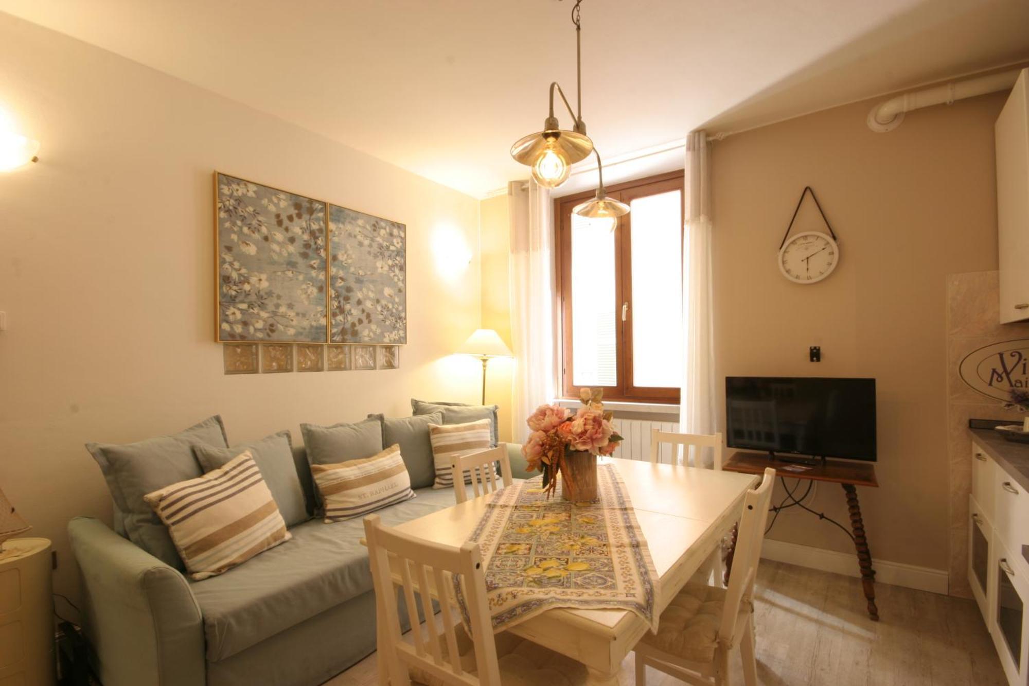 Violetta Maison, Elegante E Romantica A Salo' Apartman Kültér fotó